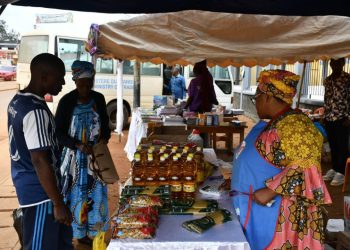 Cameroun:Une caravane de ventes promotionnelles à l&rsquo;initiative du Ministre du Commerce ,Luc Magloire Mbarga Atangana organisée ce week-end dans le Département de la Haute-Sanaga