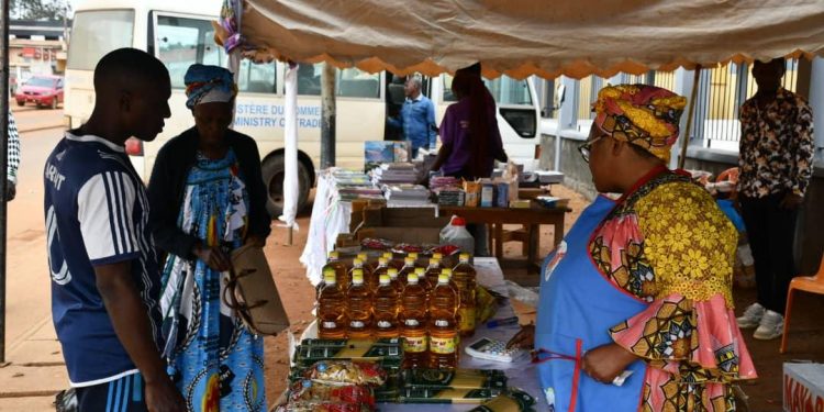 Cameroun:Une caravane de ventes promotionnelles à l&rsquo;initiative du Ministre du Commerce ,Luc Magloire Mbarga Atangana organisée ce week-end dans le Département de la Haute-Sanaga