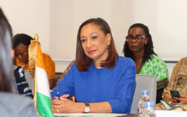 Côte d’Ivoire – Culture et Francophonie : la ministre Françoise Remarck face aux internautes ce jeudi 31 juillet 2025