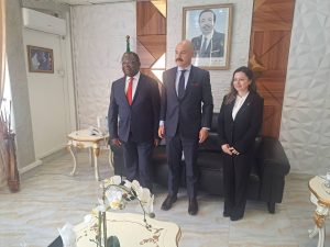 visite d'adieu de l'ambassadeur de Turquie